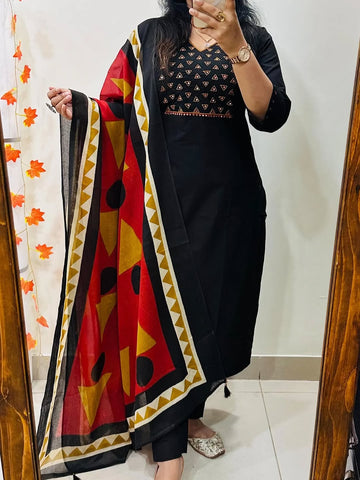 Elegant Black Kurta Set with Printed Dupatta for Women